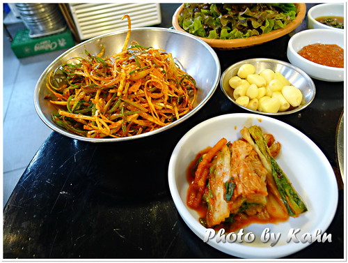【首爾】便宜又好吃的傳統韓式燒烤店 &#8211; 新村食堂 새마을식당（新村店） @跟澳門仔凱恩去吃喝玩樂