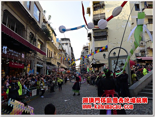 【澳門•議事亭前地-塔石廣場】十二月最精彩的藝術大巡遊活動 &#8211; 澳門拉丁城區幻彩大巡遊 @跟澳門仔凱恩去吃喝玩樂